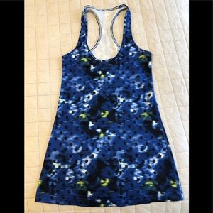 Lululemon workout tank